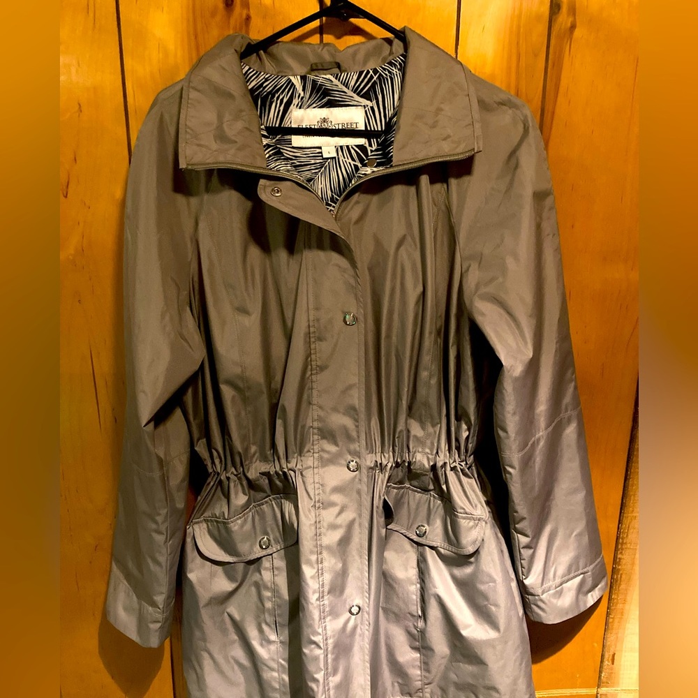 Fleet Street New York Rain Parka in large